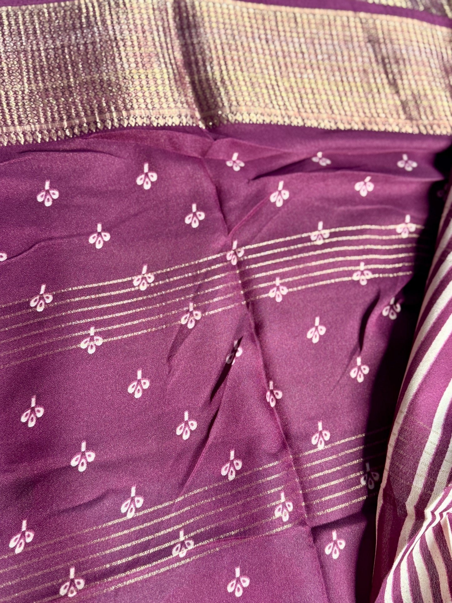 Maroon & Turquise 2D Semi crepe silk in half and half pattern