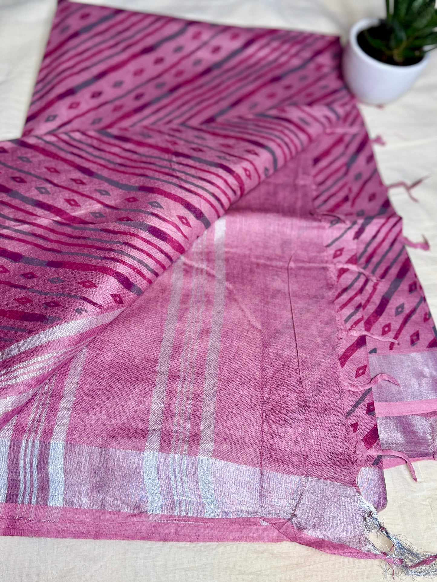 Pink mul cotton saree
