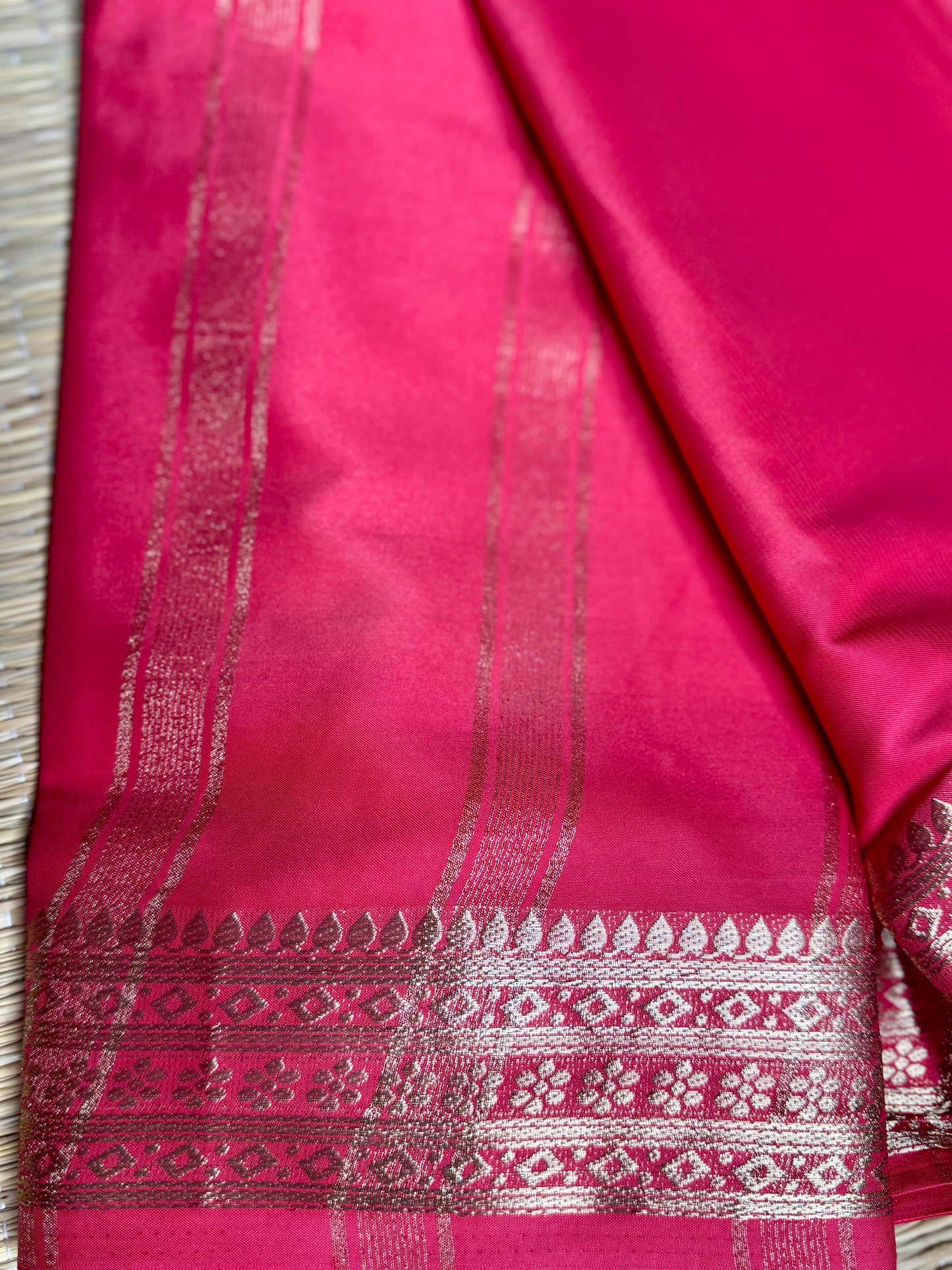 Bubblegum pink self colour Semi Mysore silk crepe