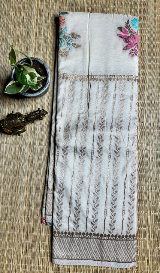 Off White Banarasi Crepe Silk Saree with rich Zari Weaving