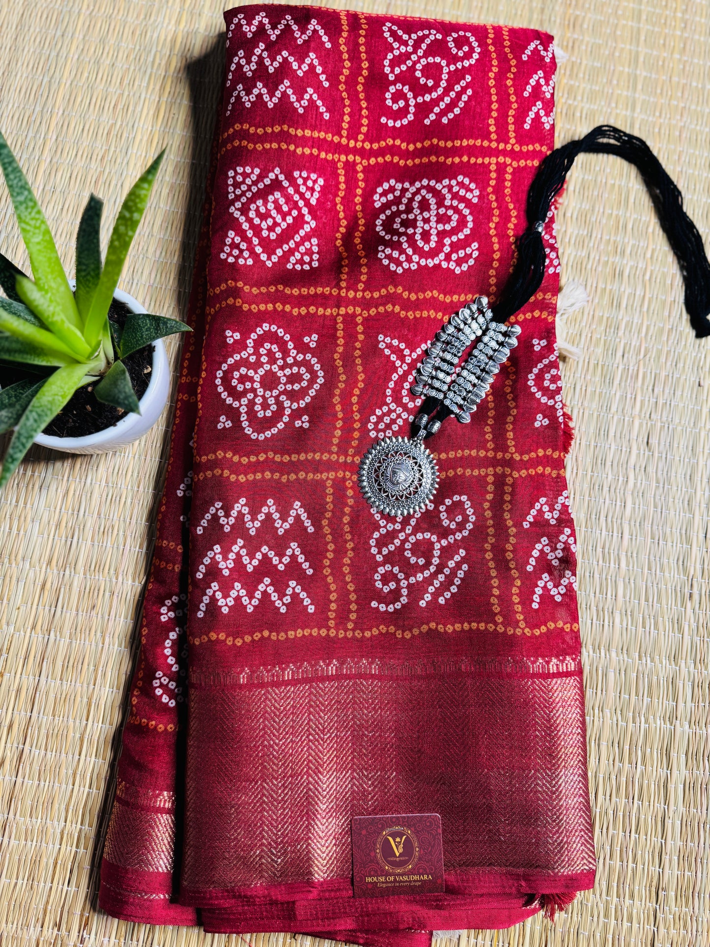 Maroon Dola Bandhani Silk Saree with Zari Border