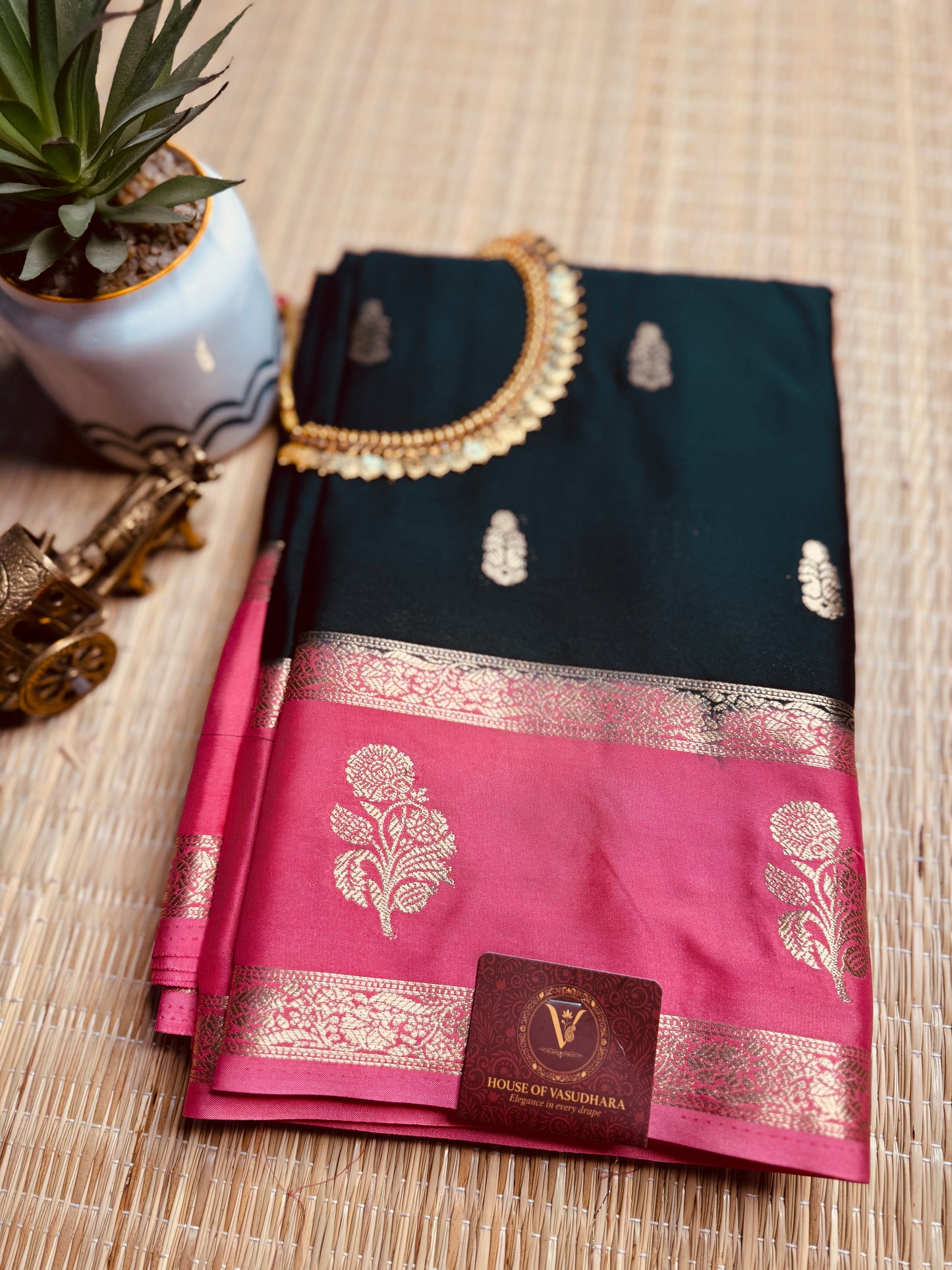 Bottle green and baby pink Semi Mysore silk Crepe Saree with Bentex border