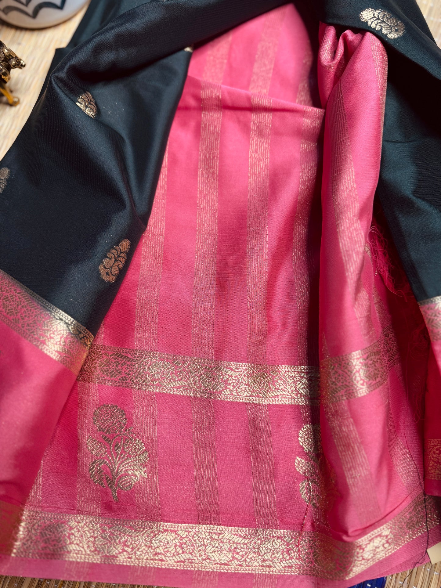Bottle green and baby pink Semi Mysore silk Crepe Saree with Bentex border