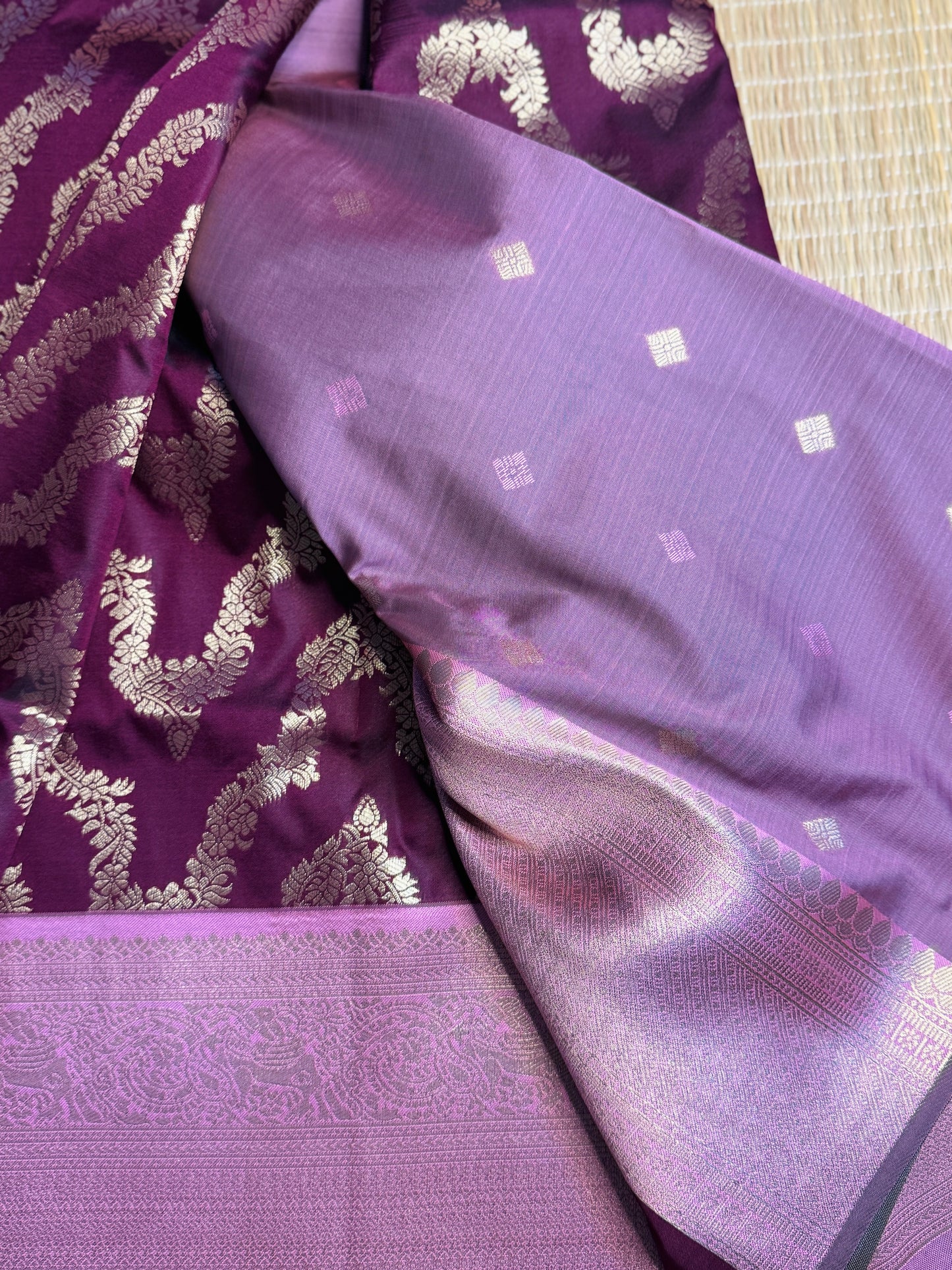 Wine-Purple and lilac pink necklace pattern semi Kanchi silk