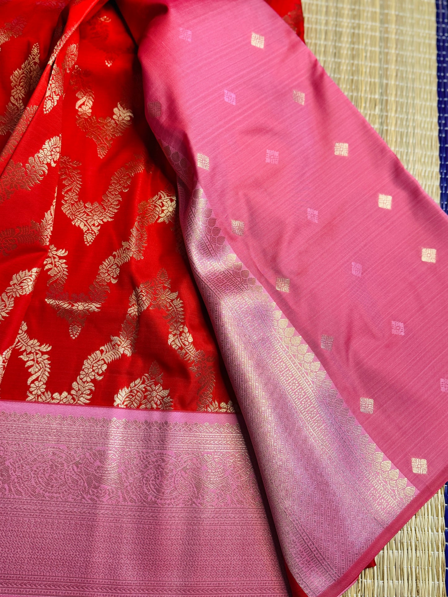 Red and pink necklace pattern semi Kanchi silk