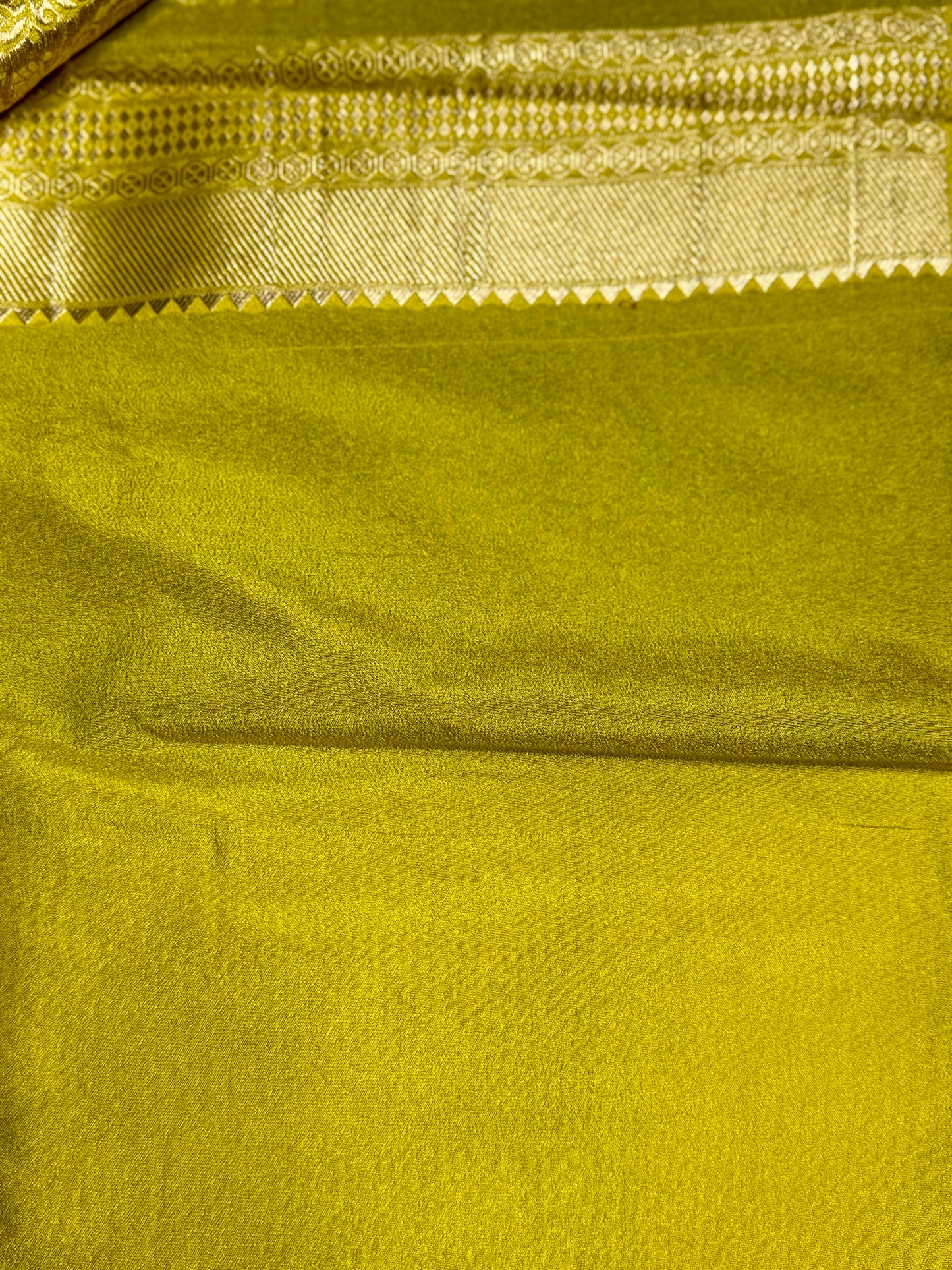 Black& Mustard Yellow Jaal pattern Khadi Silk saree