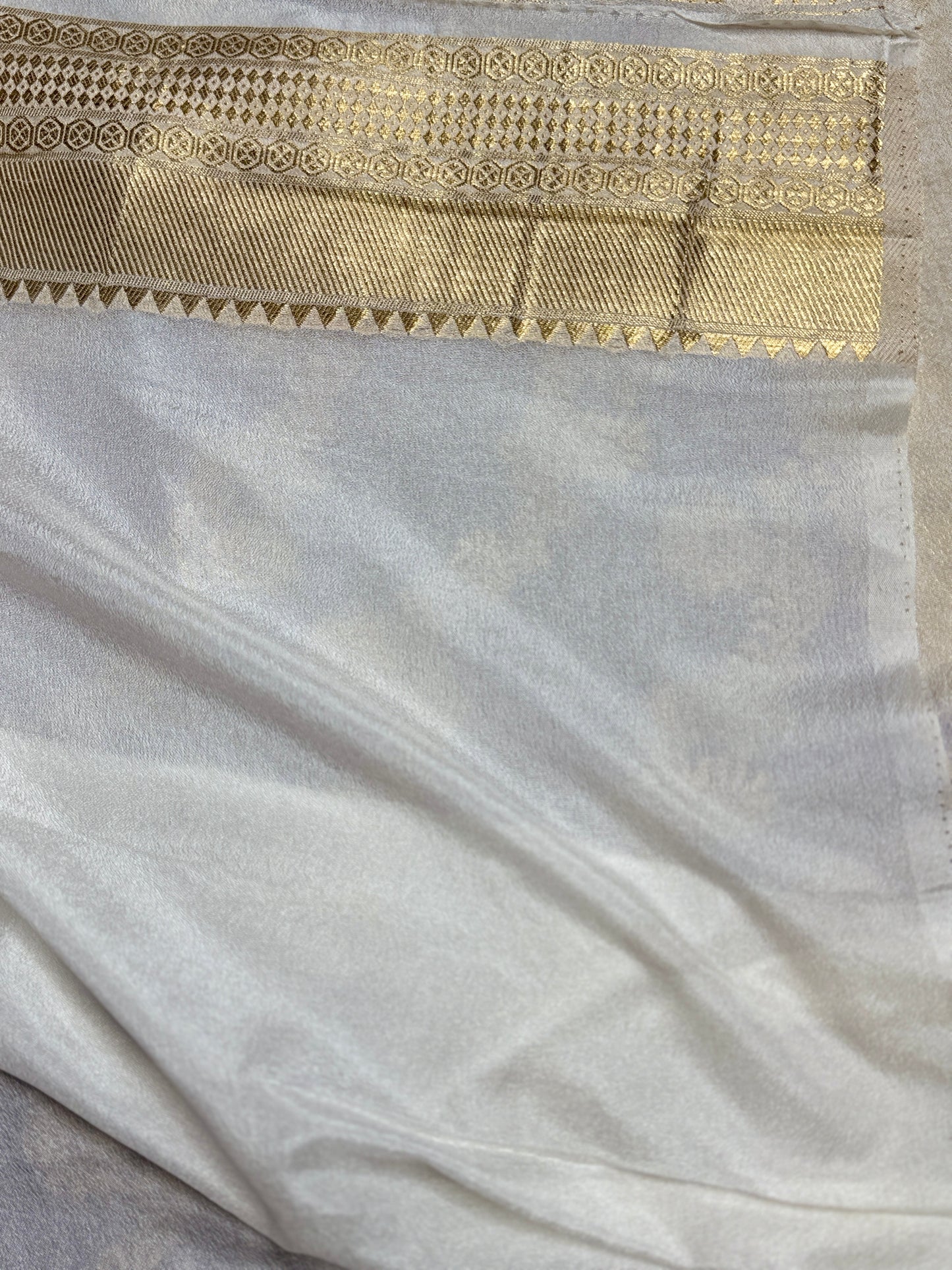 Purple & White Jaal pattern Khadi Silk saree