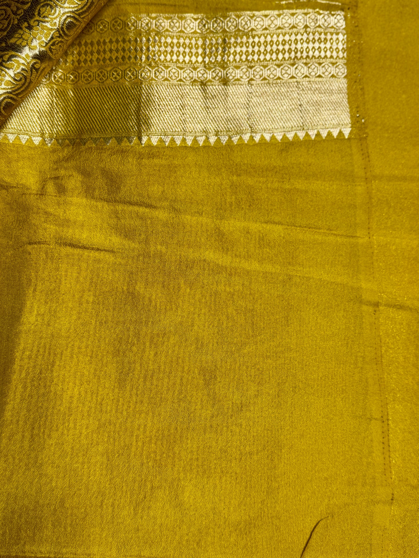Rani Pink & Mustard yellow Jaal pattern Khadi Silk saree