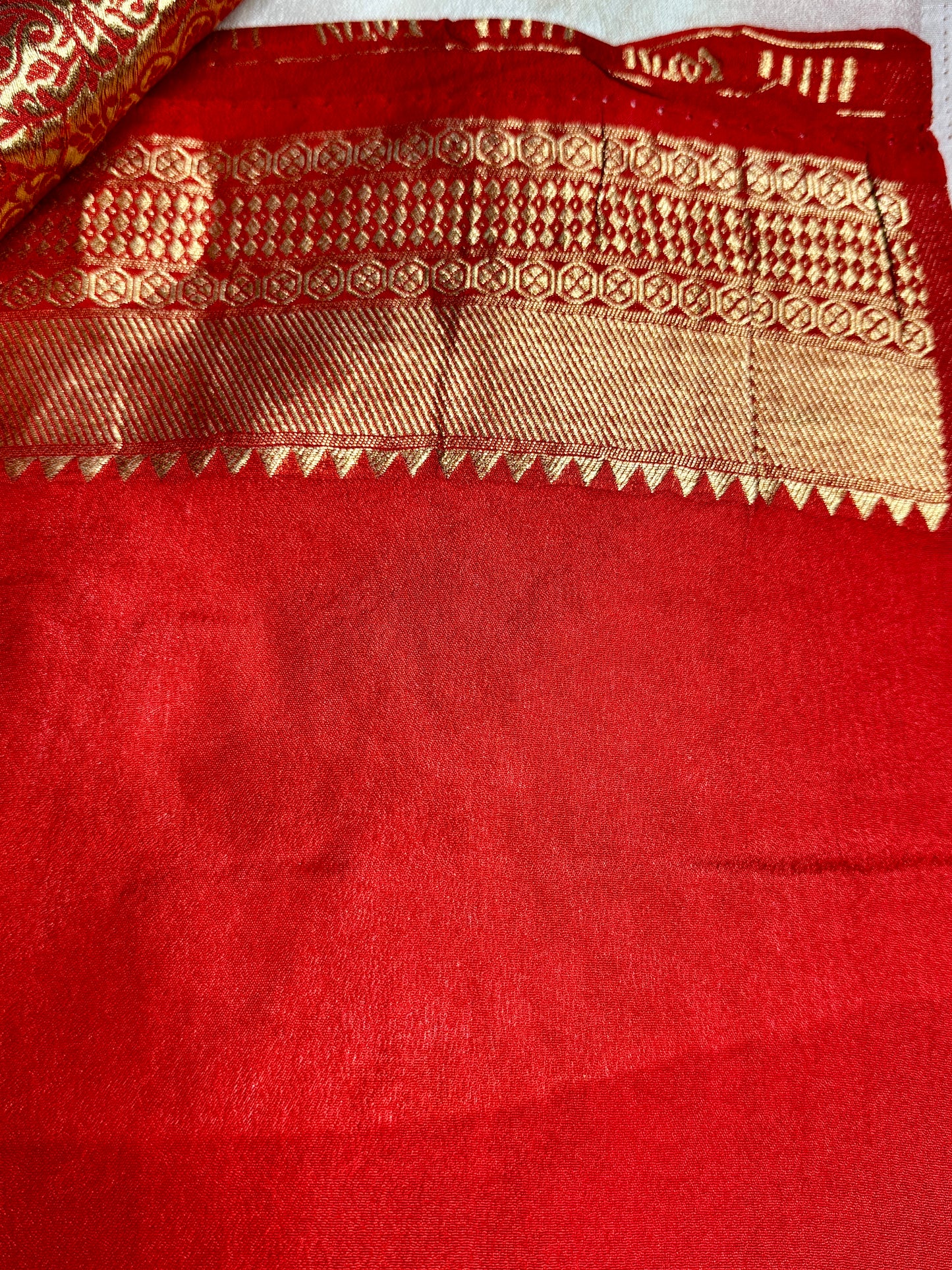 White & Red Jaal pattern Khadi Silk saree