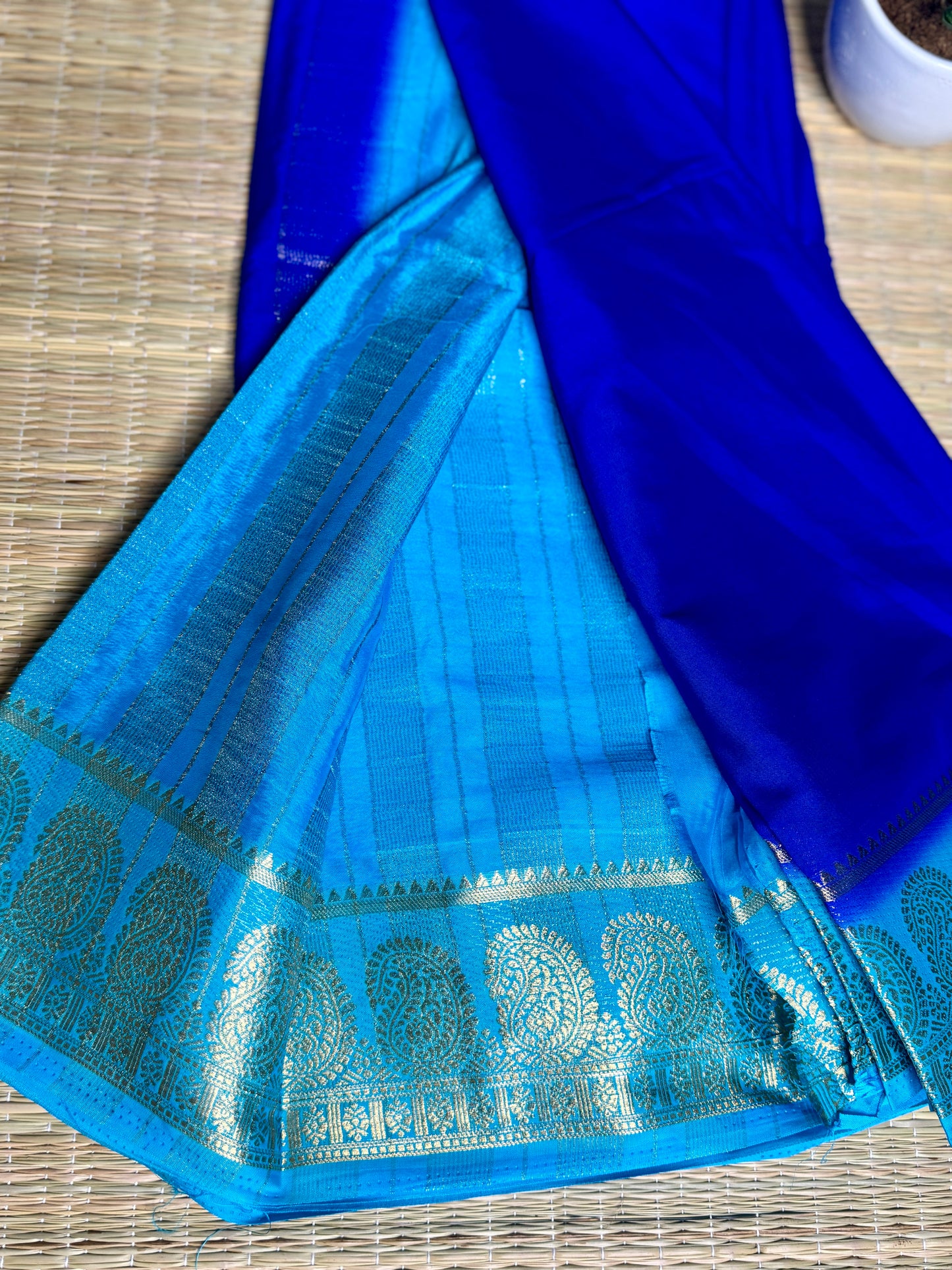 Royal blue & Turquoise blue contrast Semi Mysore silk crepe