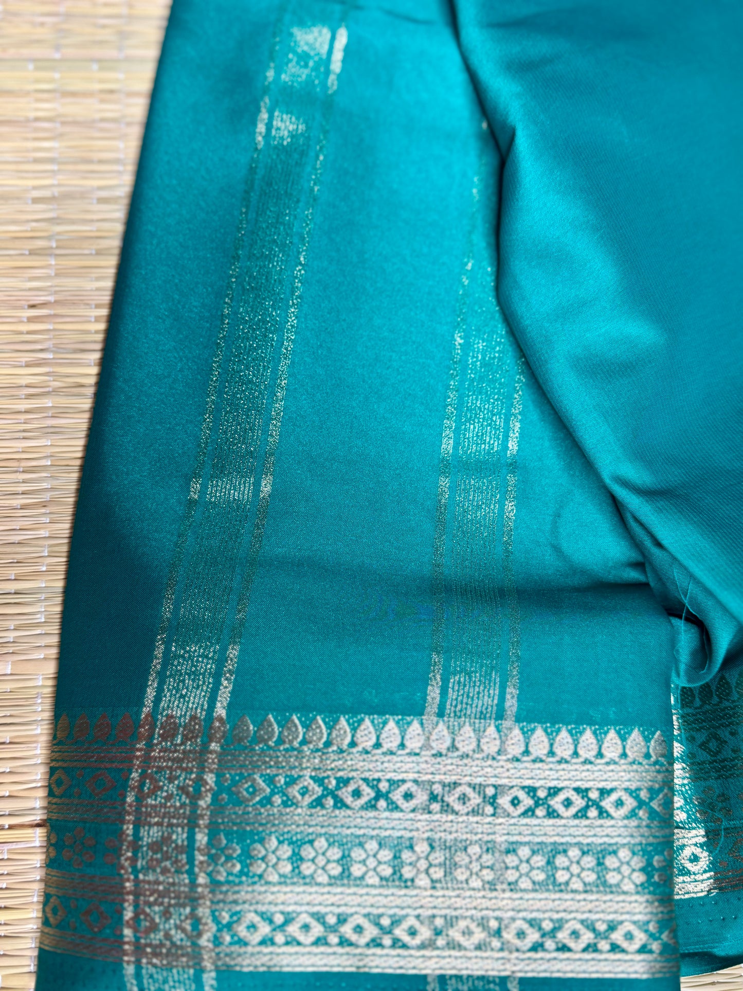 Sea Green self colour Semi Mysore silk crepe