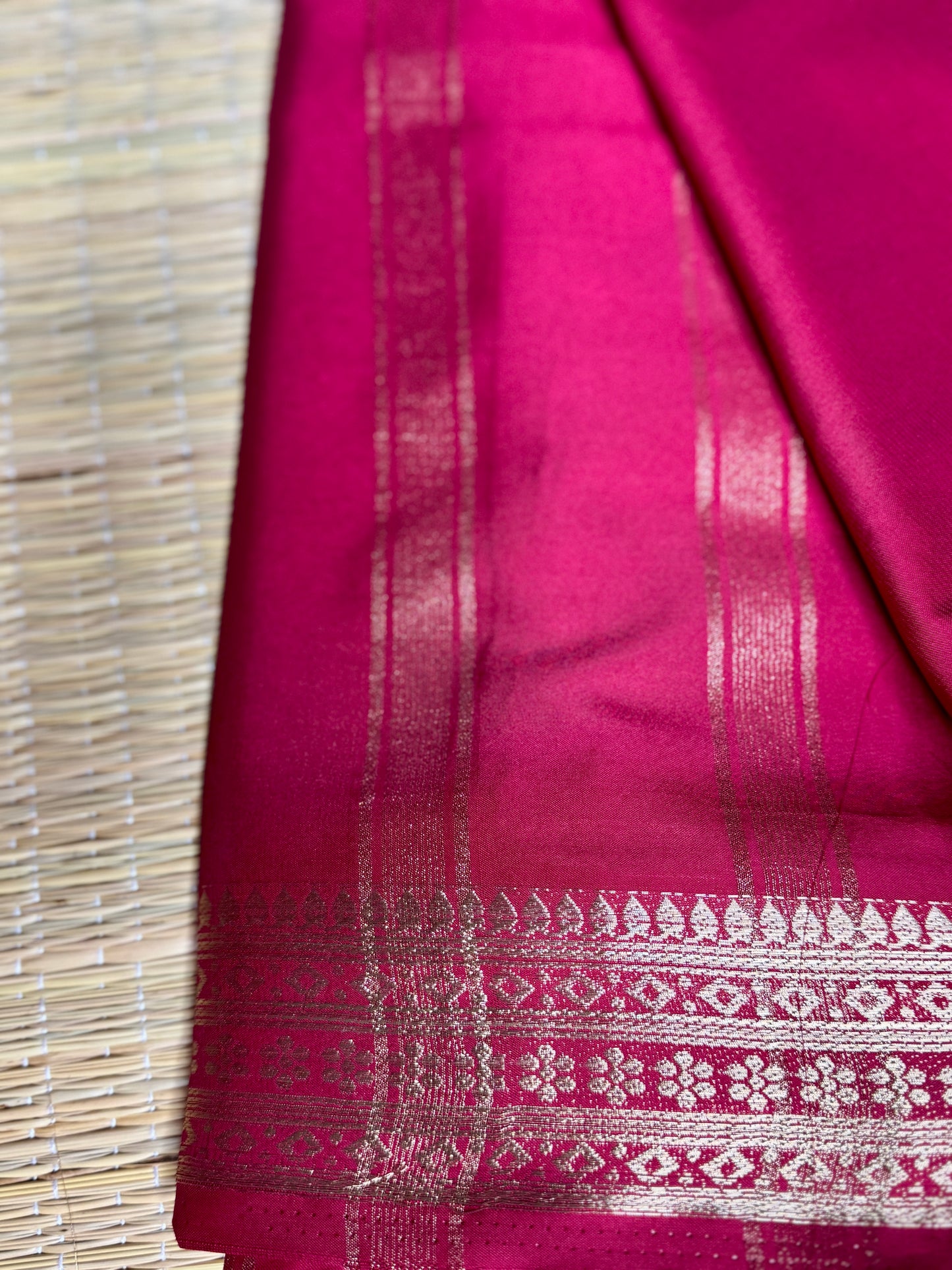 Rani Pink self colour Semi Mysore silk crepe