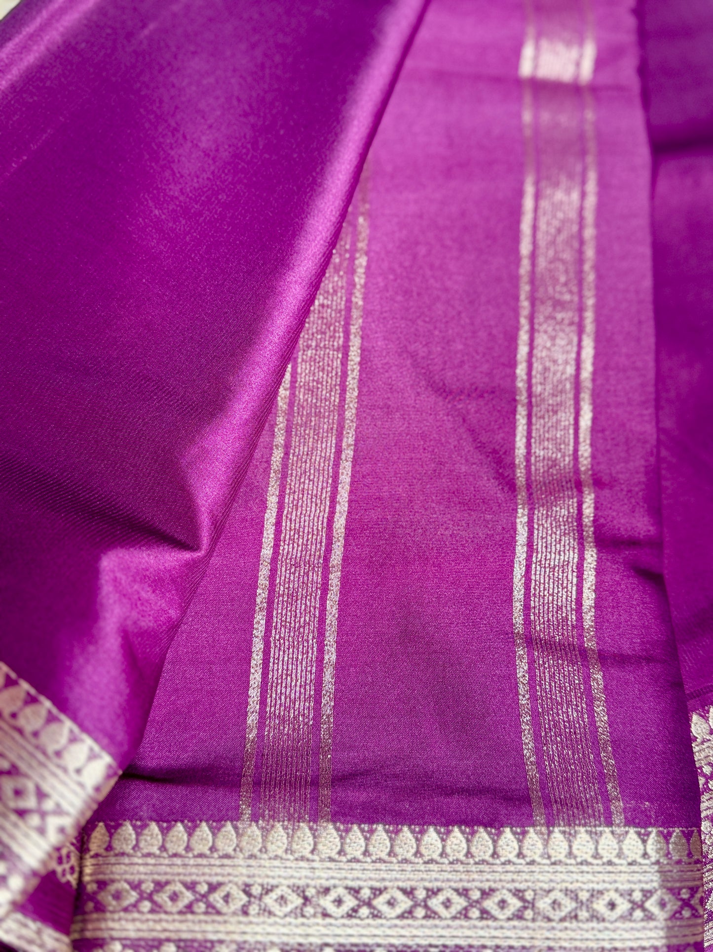 Magenta self colour Semi Mysore silk crepe