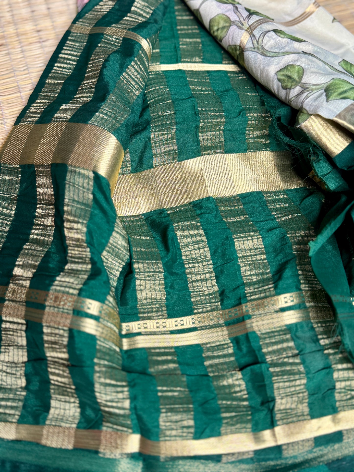 Bottle Green & White 2D Kalamkari Mysore silk crepe