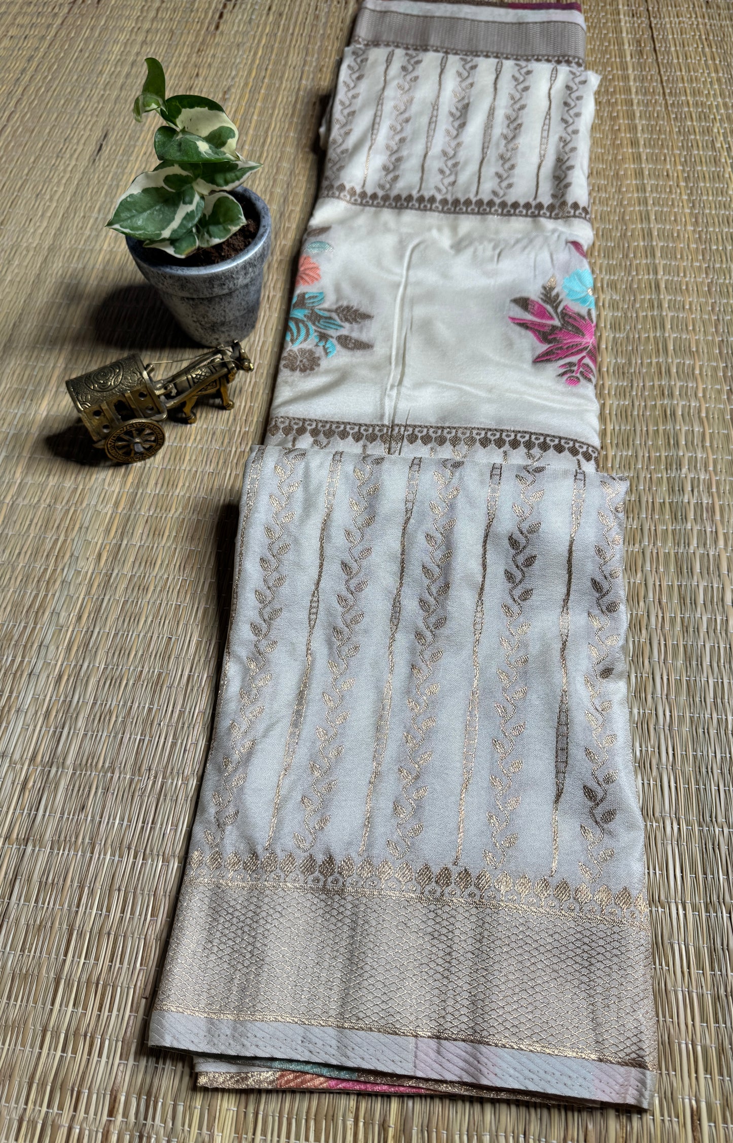 Off White Banarasi Crepe Silk Saree with rich Zari Weaving