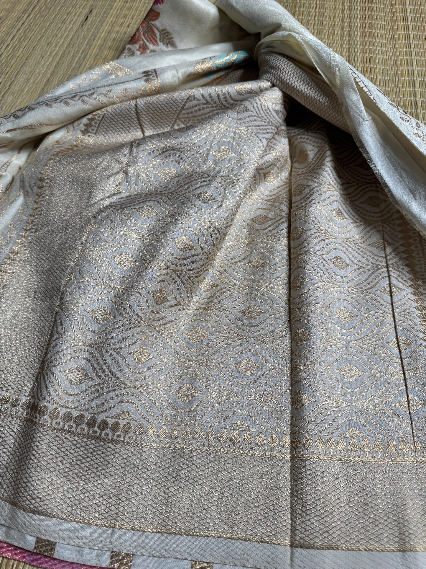 Off White Banarasi Crepe Silk Saree with rich Zari Weaving