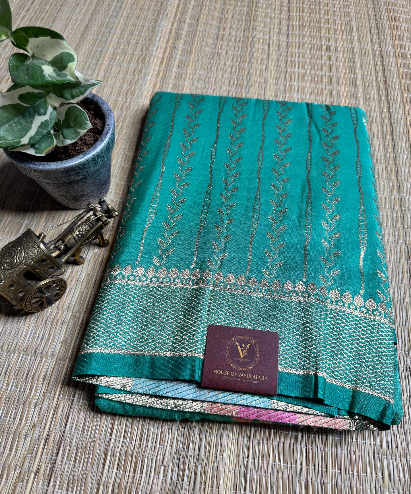 Green Banarasi Crepe Silk Saree with rich Zari Weaving