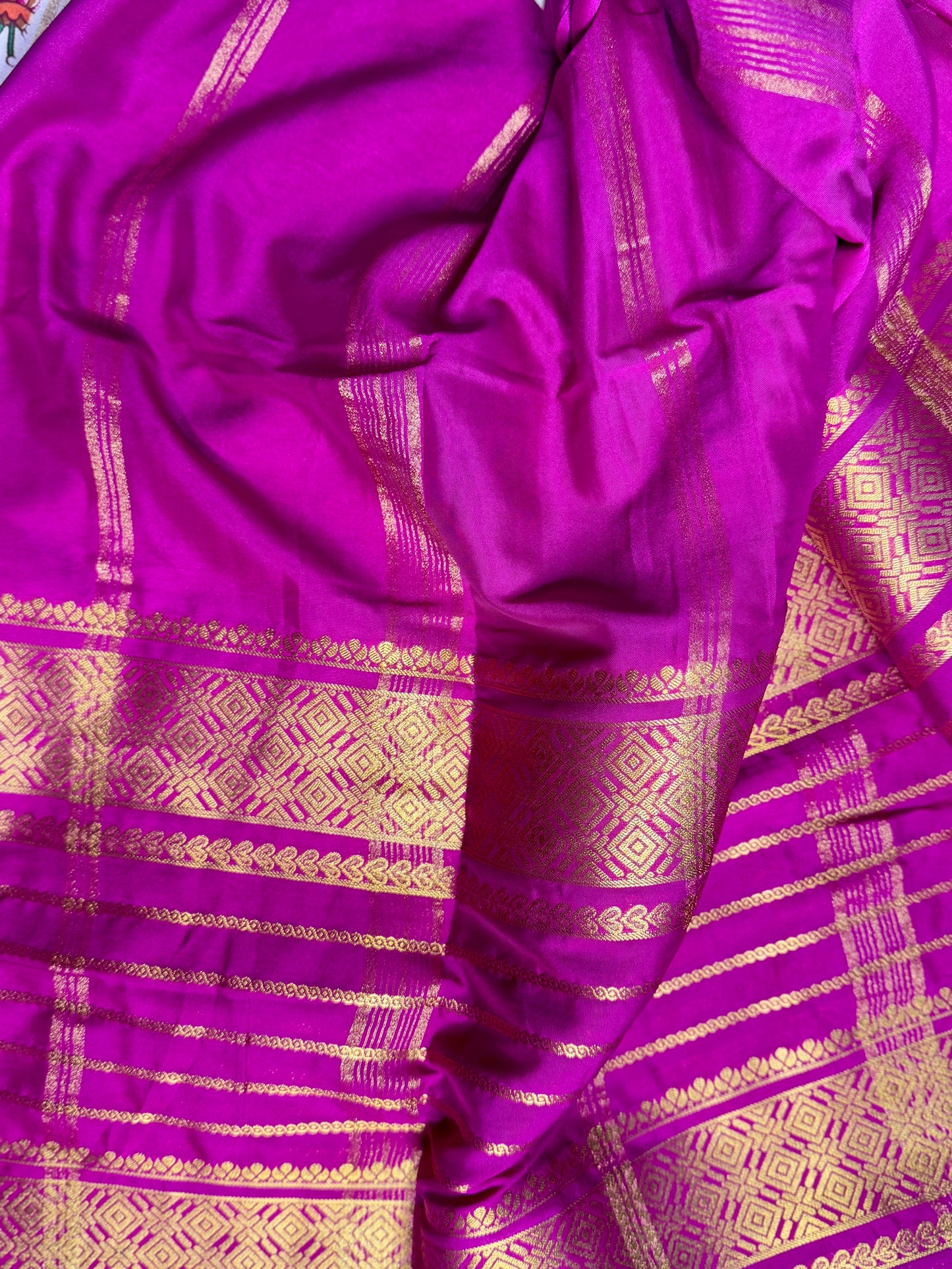 White Mysore silk Crepe Saree in Menakari work with Bentex Border