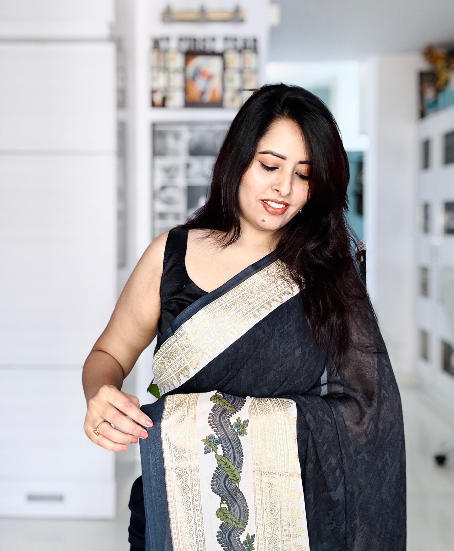 Dark grey Georgette with bentex border